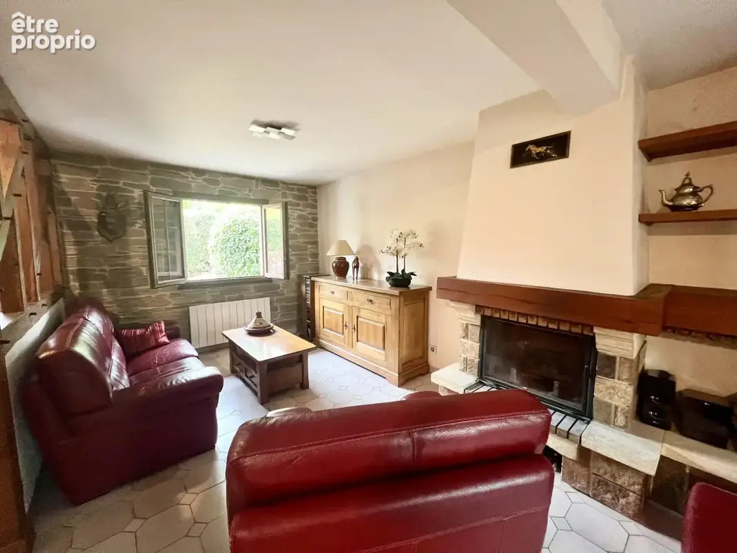Maison 140 m² à Conde-Sainte-Libiaire  - photo 4