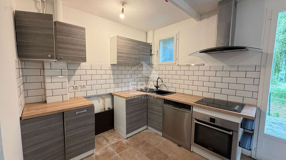 Maison 90m² à crespières - photo 7