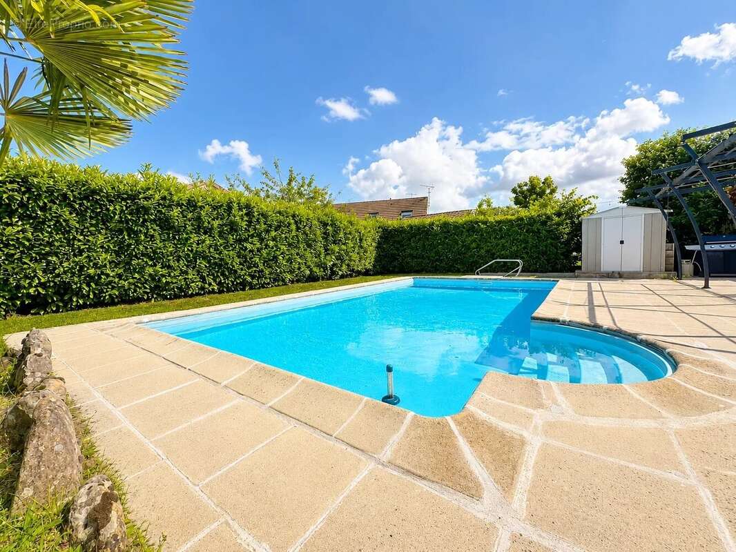 Maison à TOURNAN-EN-BRIE