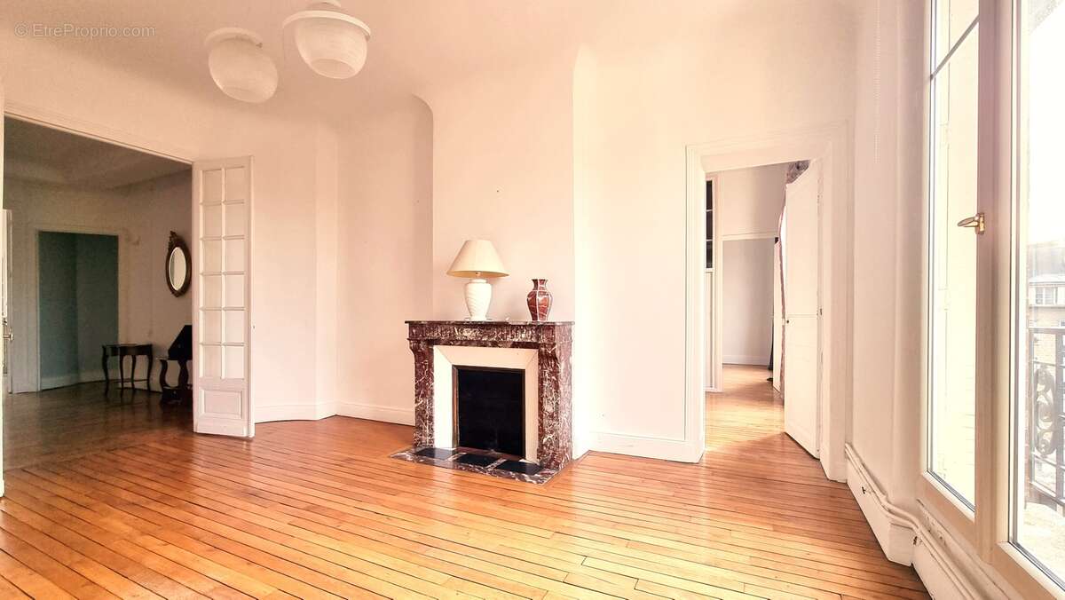 Appartement à CHARLEVILLE-MEZIERES