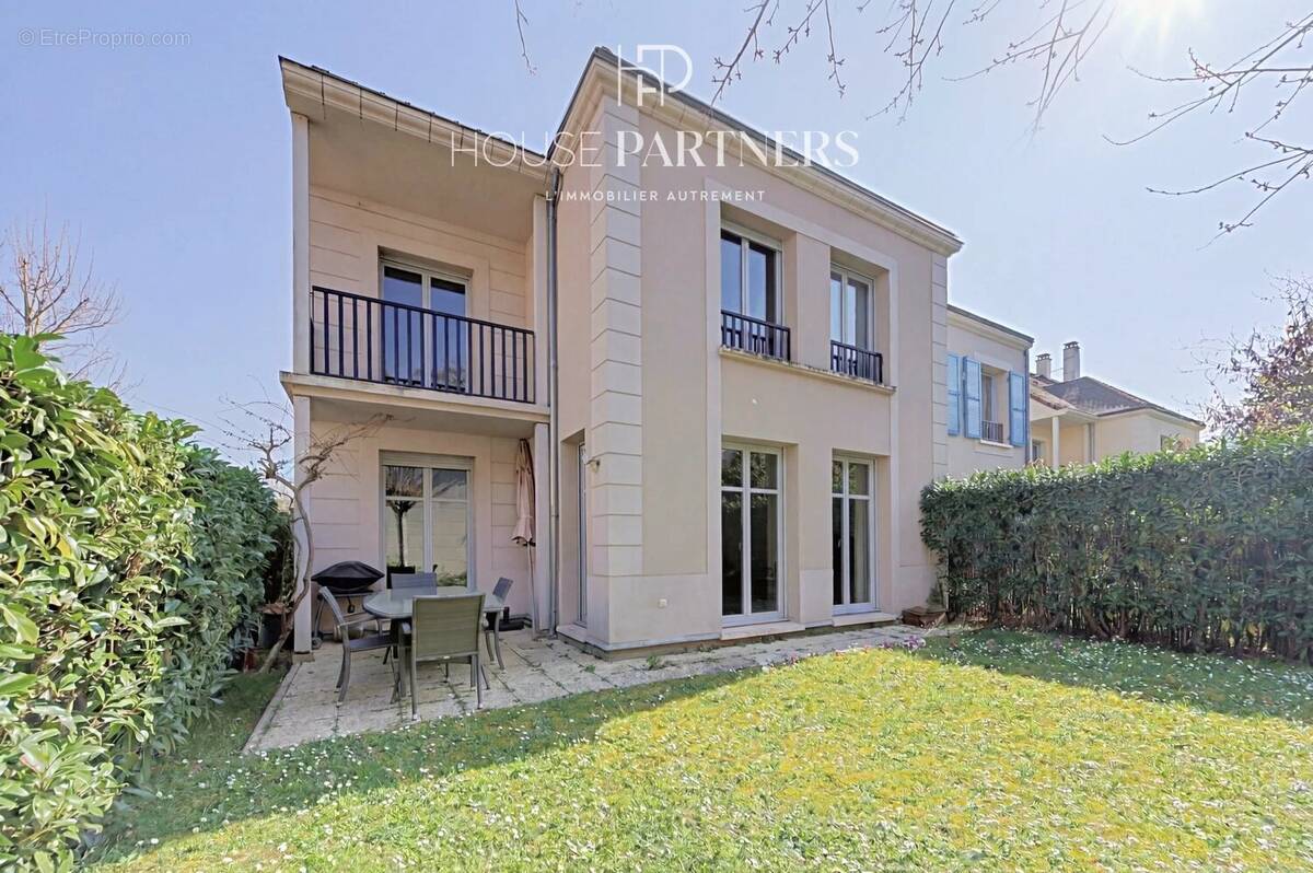 Maison à MARLY-LE-ROI