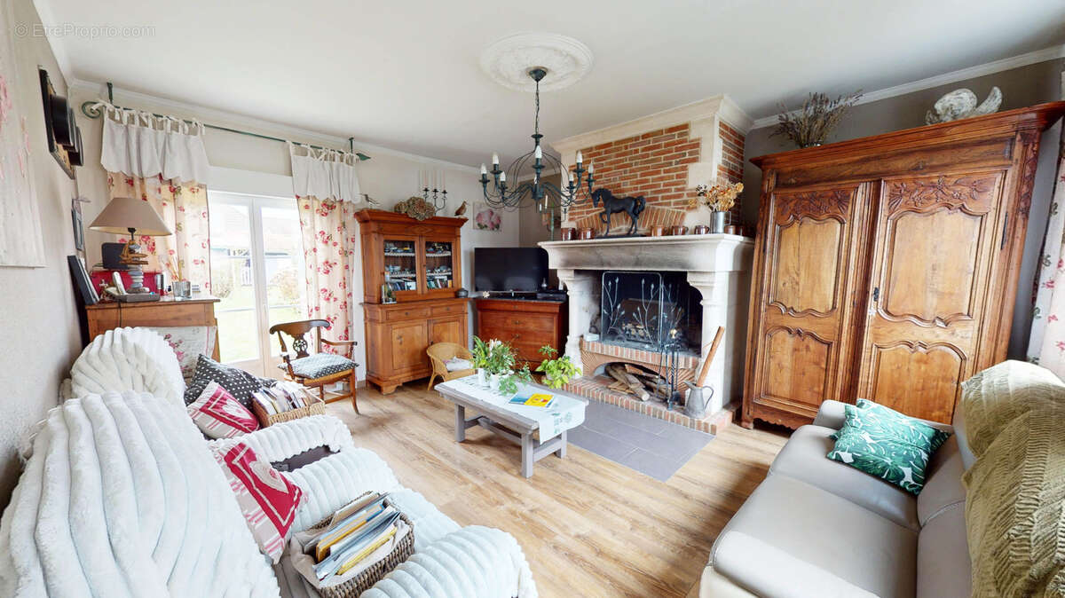 Maison à HALLENCOURT