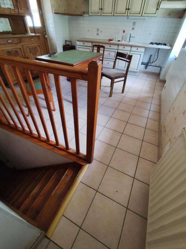 Maison 4 pièces 76 m² à vendre à Le Chambon (07160) - photo 3