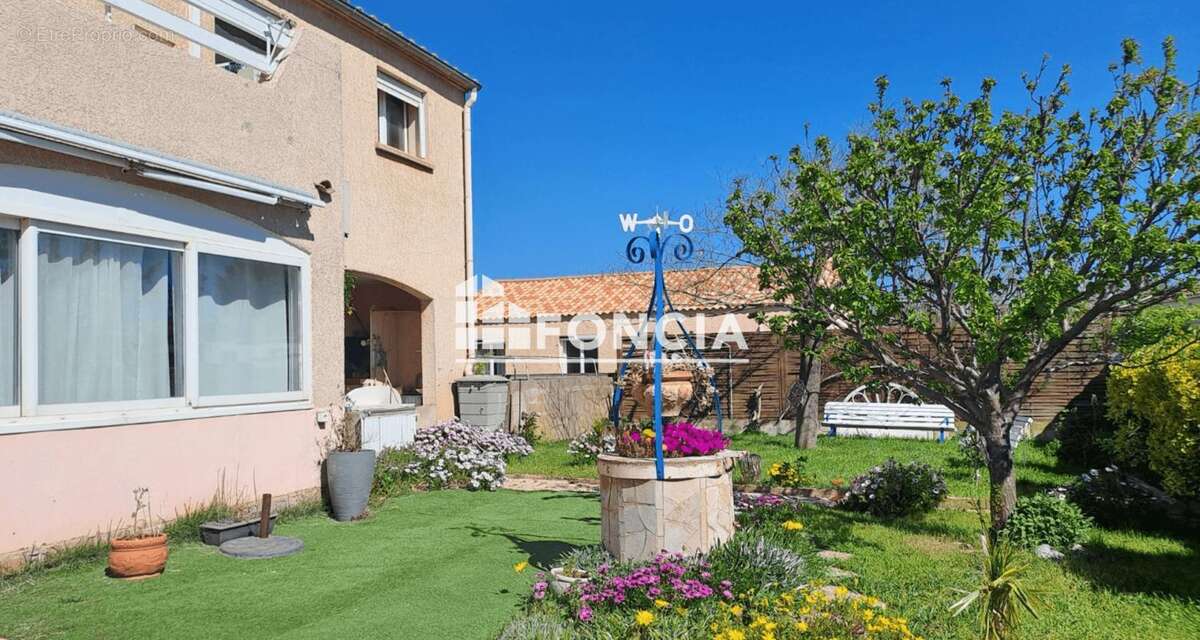 Maison à COURSAN