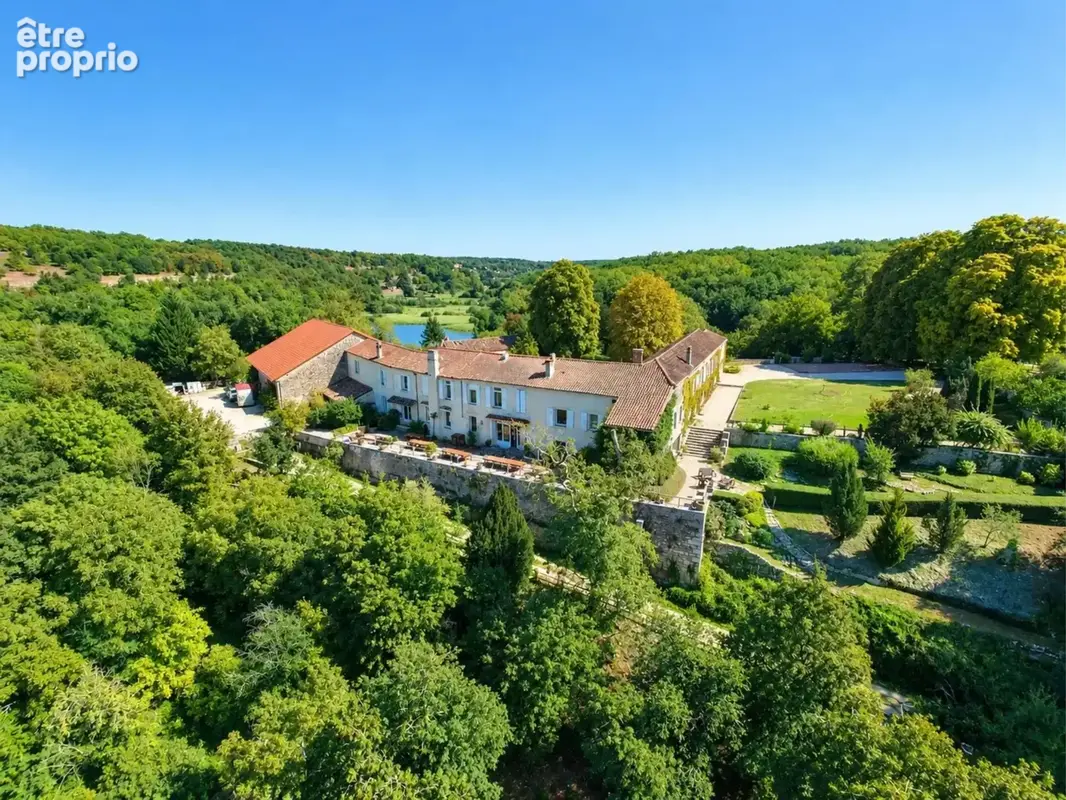 Domaine d’exception du XVIIIᵉ siècle avec plus de 80 hectares de terrain - photo 32