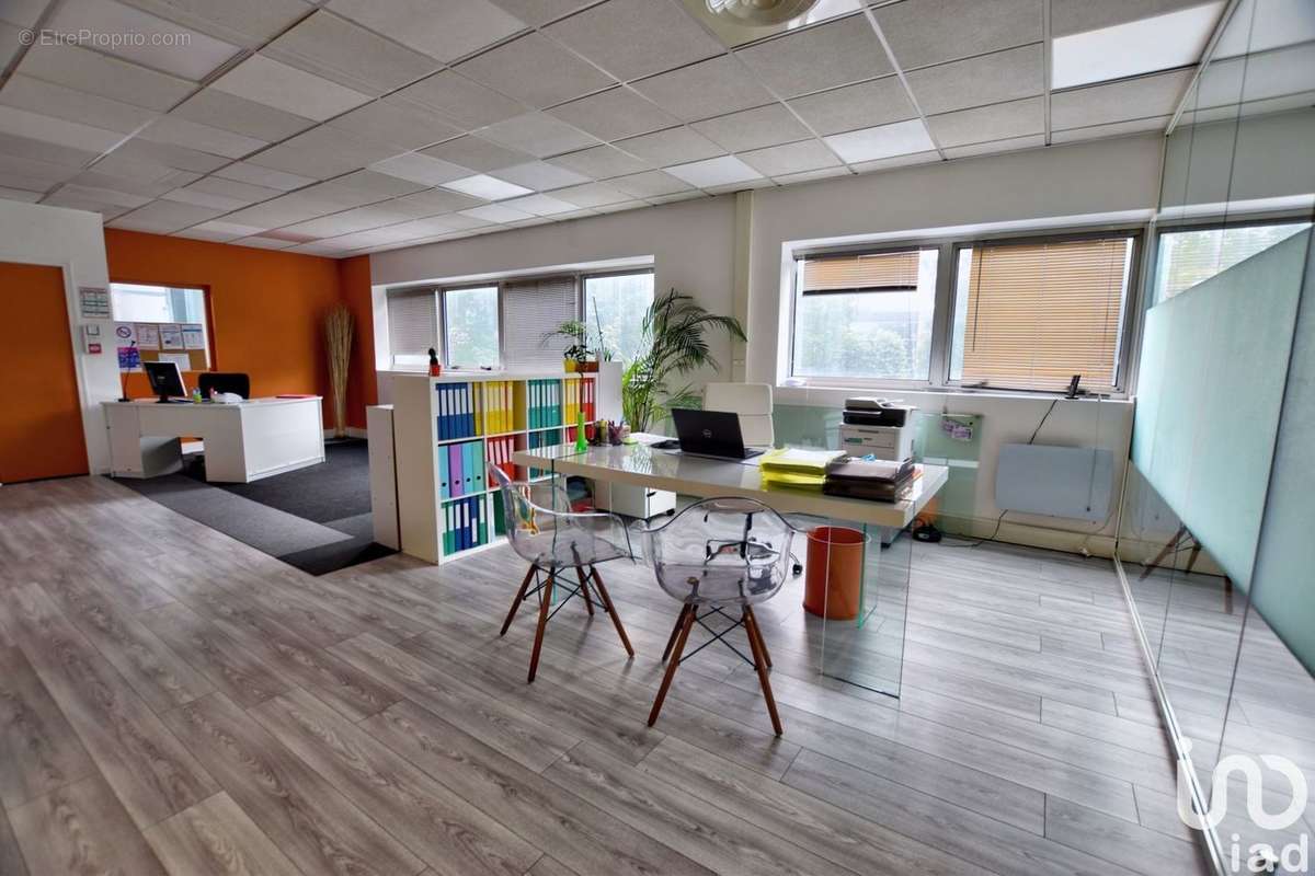 Photo 3 - Commerce à RIS-ORANGIS