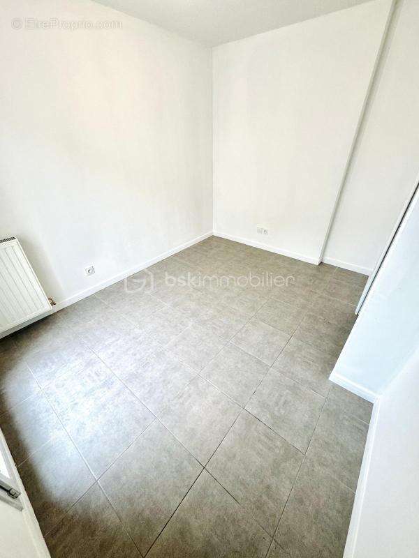 Appartement à RILLIEUX-LA-PAPE