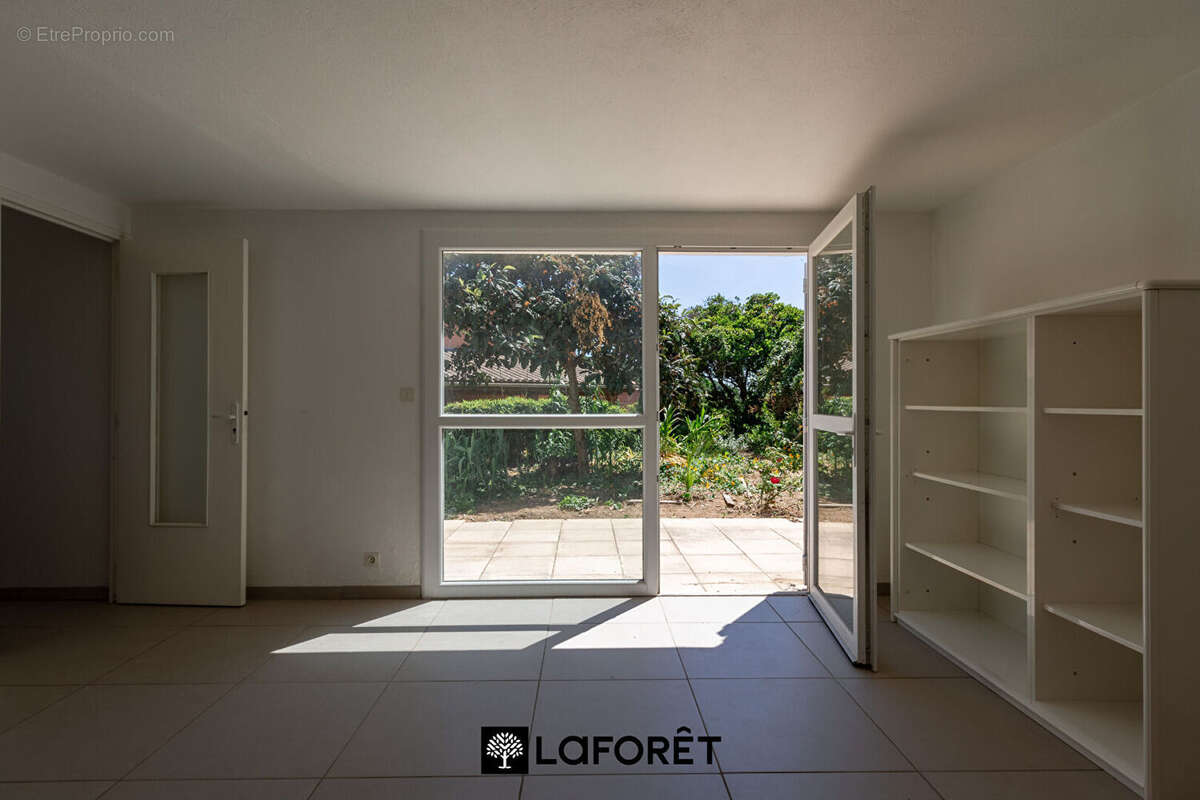 Appartement à HYERES