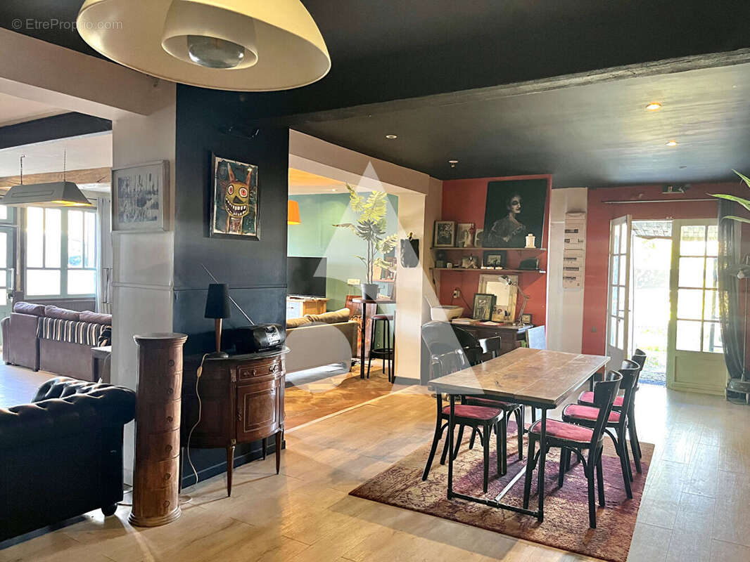 Maison à LA RIVIERE