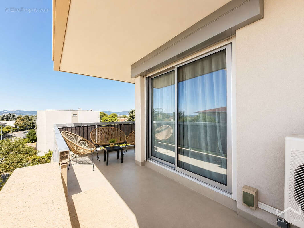 Appartement T3 de 90 m2   Résidence Les Trois Châteaux   Montélimar - photo 14