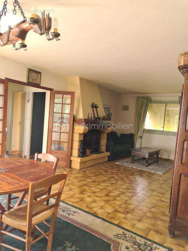 Maison à SIORAC-EN-PERIGORD