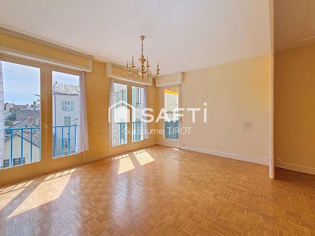 Photo 2 - Appartement à VICHY