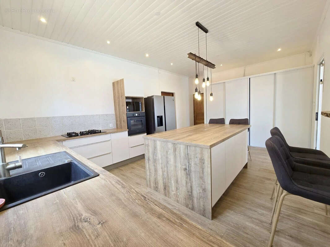 Maison à L'ETANG-SALE