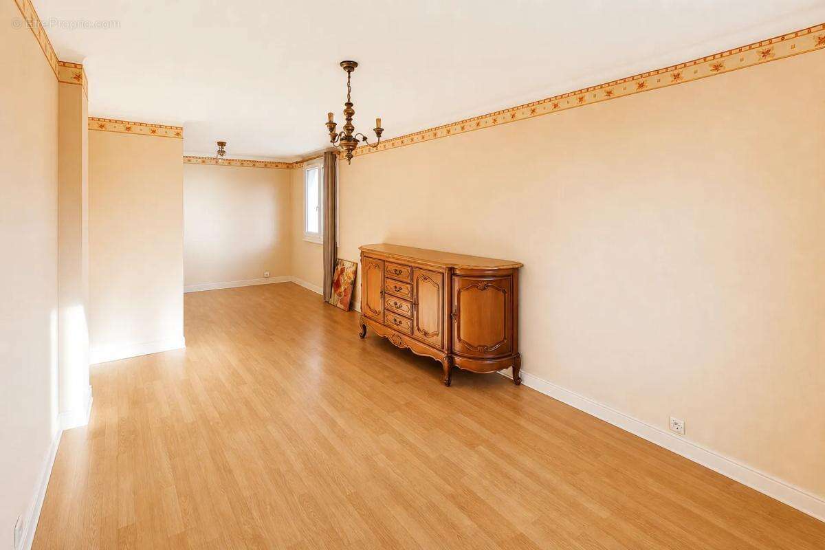 Appartement à VILLIERS-LE-BEL