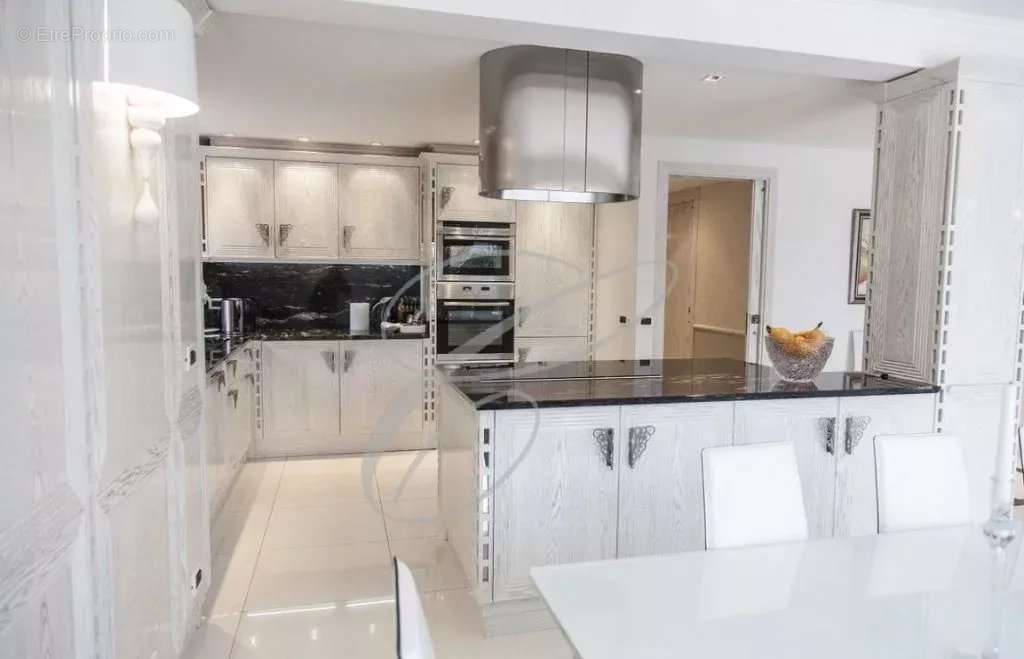 Maison à ROQUEBRUNE-CAP-MARTIN