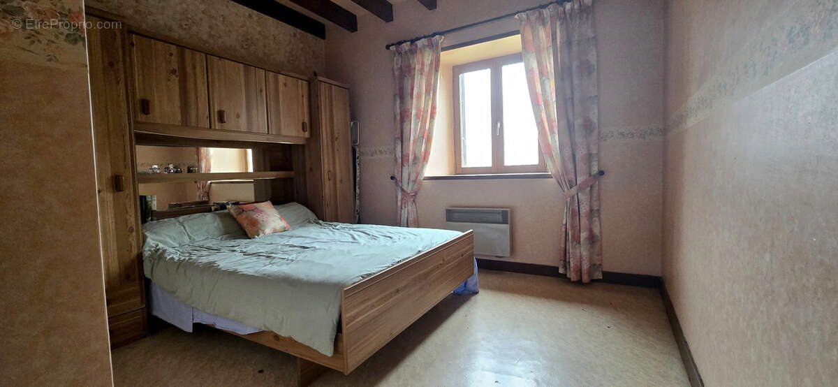 Maison à TIRANGES