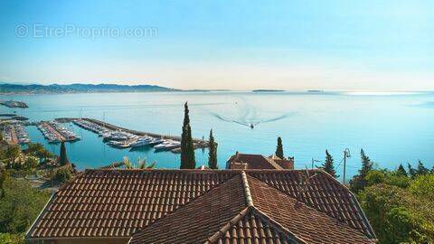 Maison à THEOULE-SUR-MER