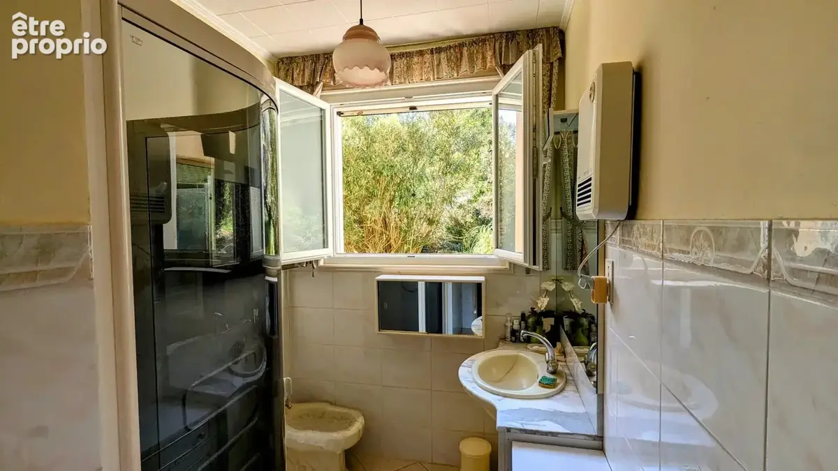 CARCES - Villa sur 3.691m² proche centre - photo 11