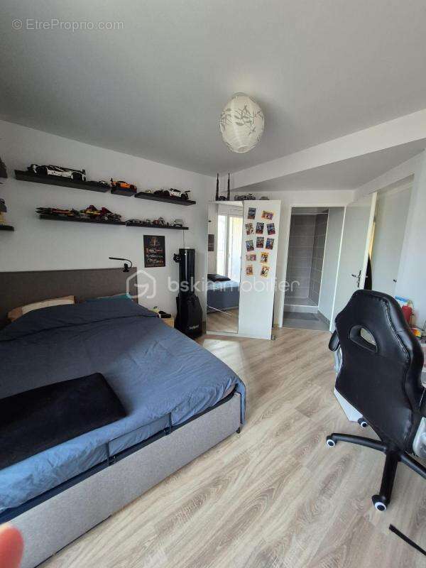 Appartement à BUSSY-SAINT-GEORGES