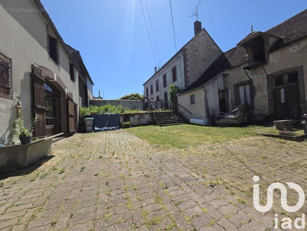 Photo 1 - Maison à LADUZ