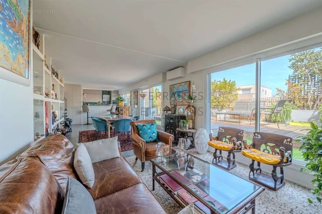 Appartement à PARIS-12E