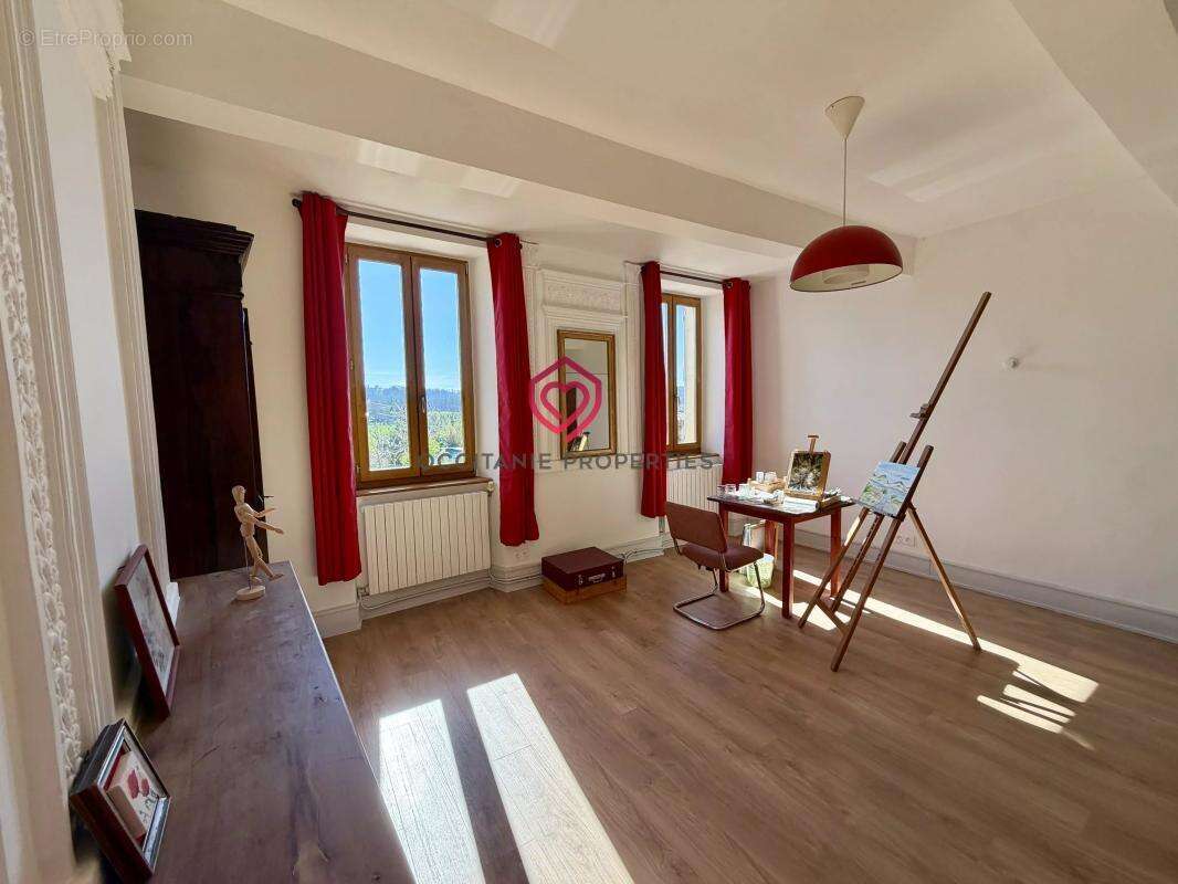 Propriétés de 2 maisons et dépendance - photo 9