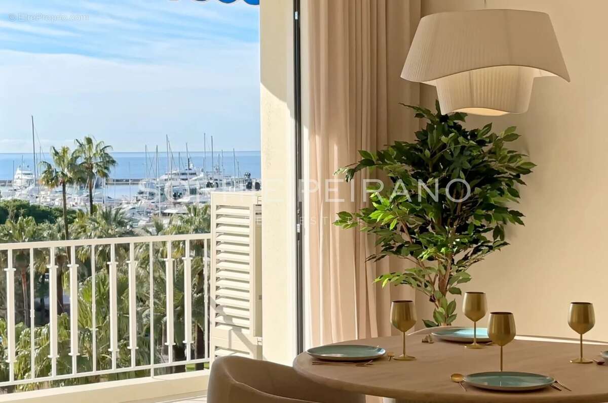 Appartement à CANNES