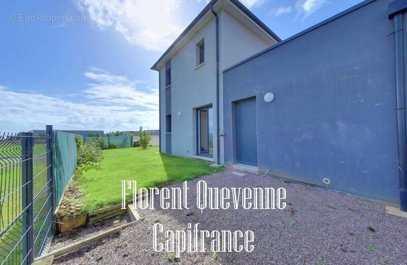 Maison à HUBERT-FOLIE