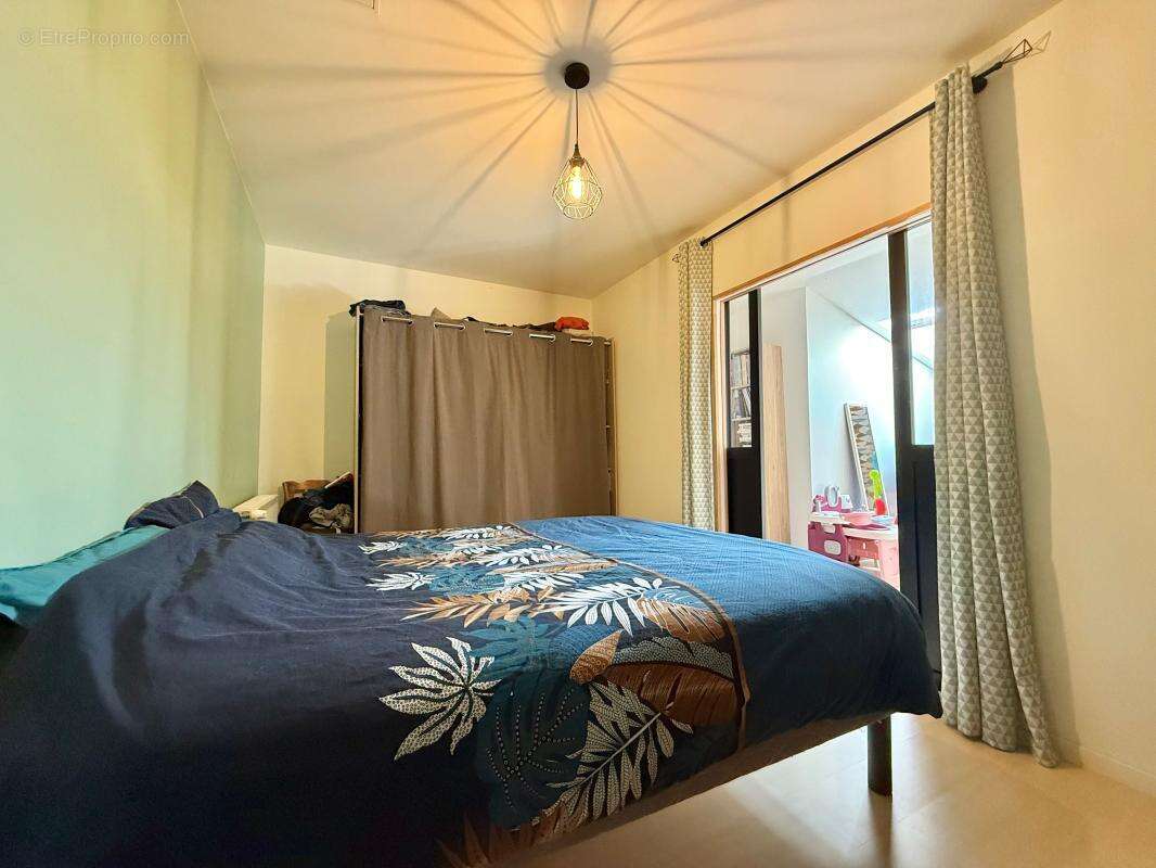 Appartement à CHENOVE