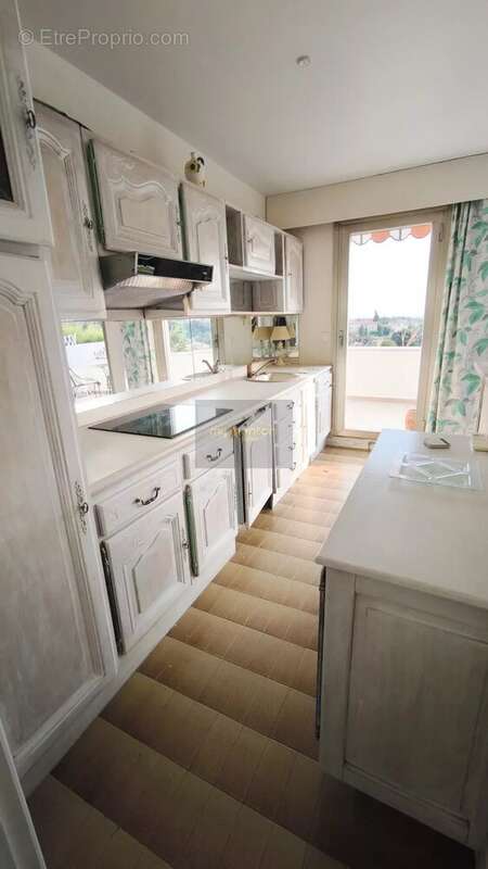 Appartement à ROQUEBRUNE-CAP-MARTIN