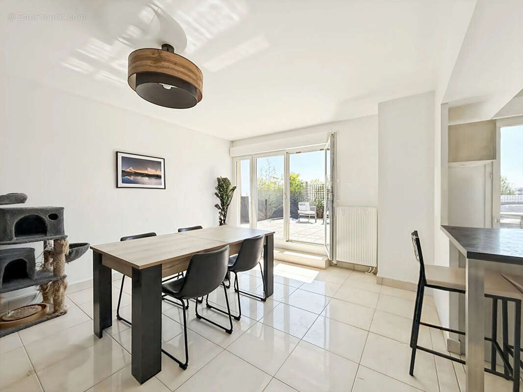 Appartement à ELANCOURT