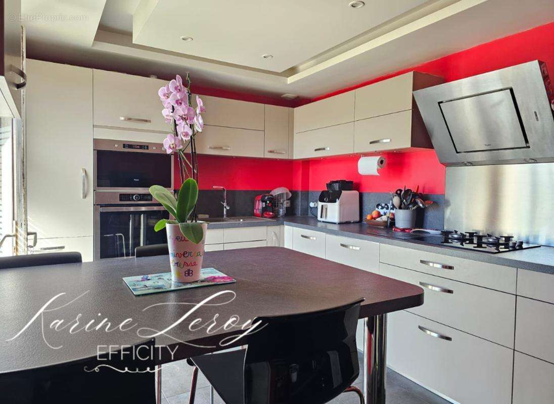 Maison 5 pièces 143 m² à vendre à Louvres (95380) - photo 6