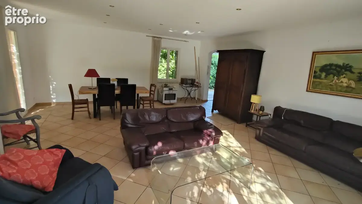 Gonfaron Jolie Villa beau volumes - photo 19