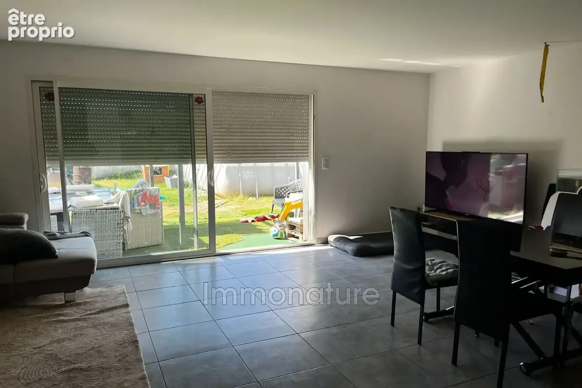 Maison 100 m² à Laroque  - photo 4