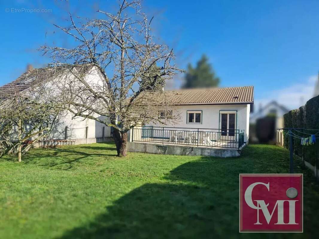 Exclusivité ! DPE en C - Rare : Pavillon de plain-pied sur e - photo 12