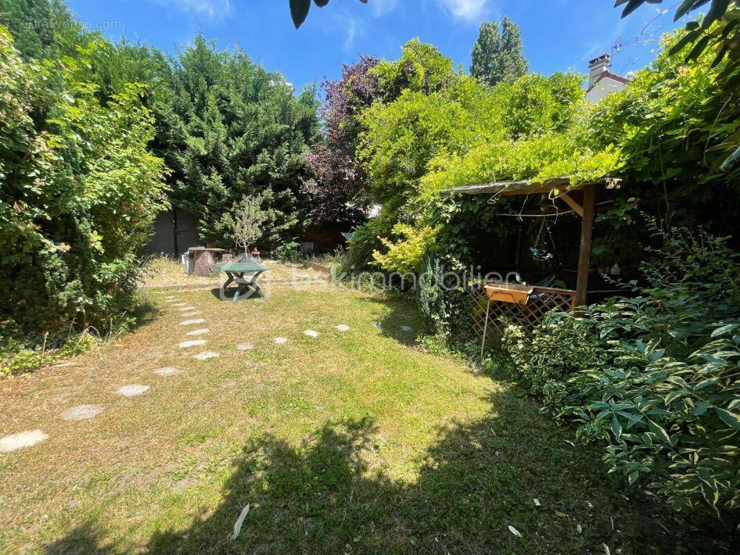 Maison à PIERREFITTE-SUR-SEINE