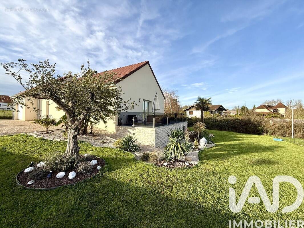 Photo 1 - Maison à LOUHANS