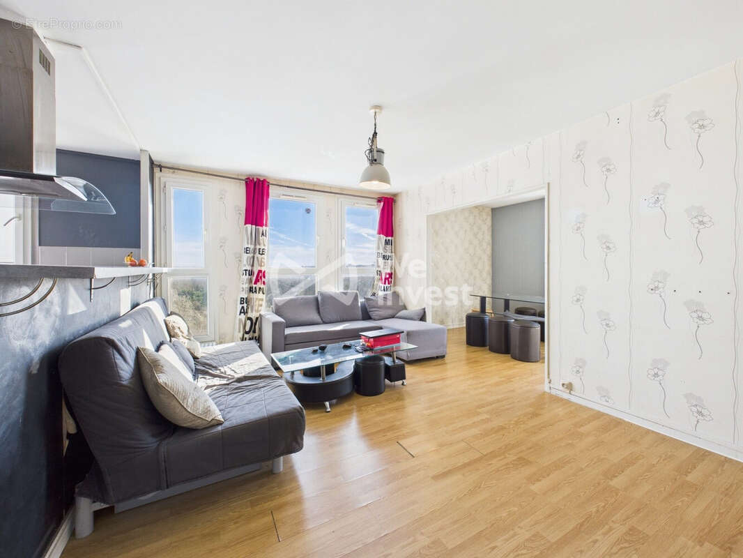 Appartement à EPINAY-SOUS-SENART