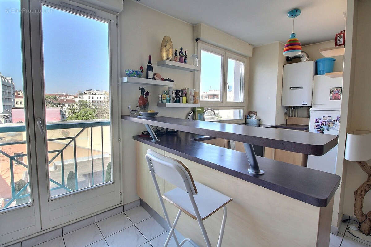 Appartement à LYON-8E