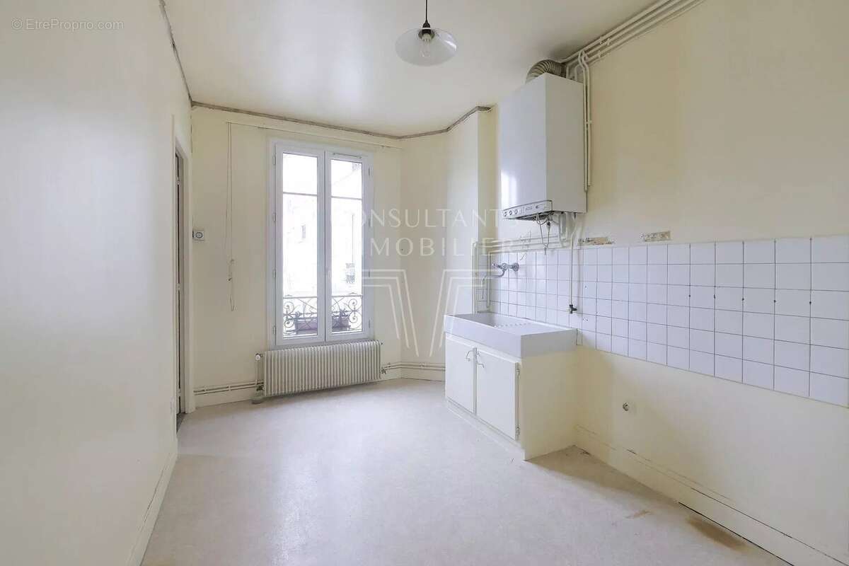 Appartement à LEVALLOIS-PERRET