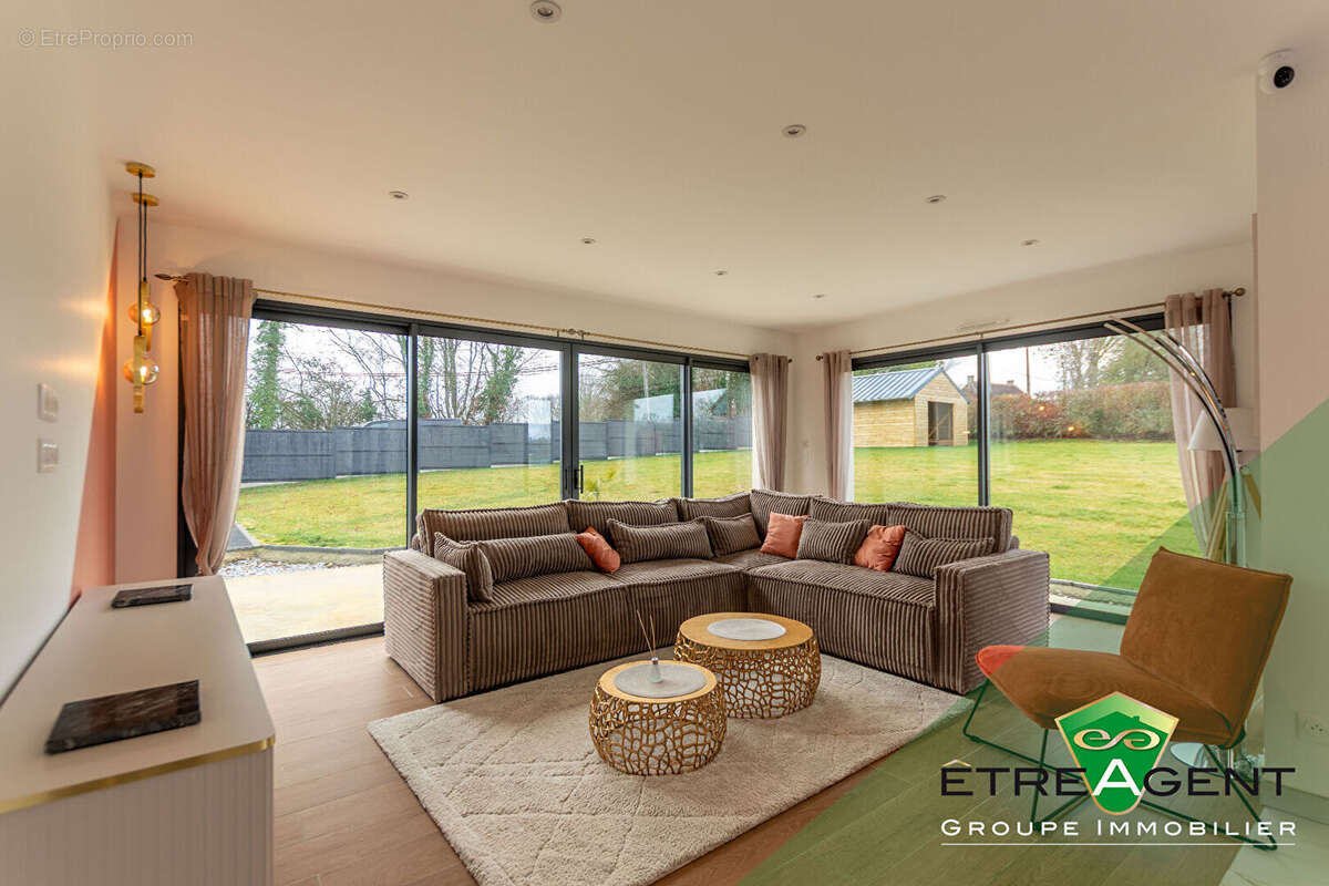 Maison de PLAIN-PIED - LA NEUVE LYRE - 190 m² - 5 chambres - photo 2