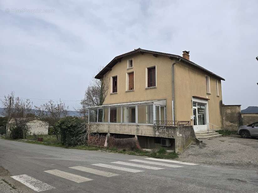 Maison à CLEON-D'ANDRAN