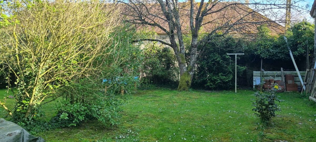 Maison à MELZ-SUR-SEINE