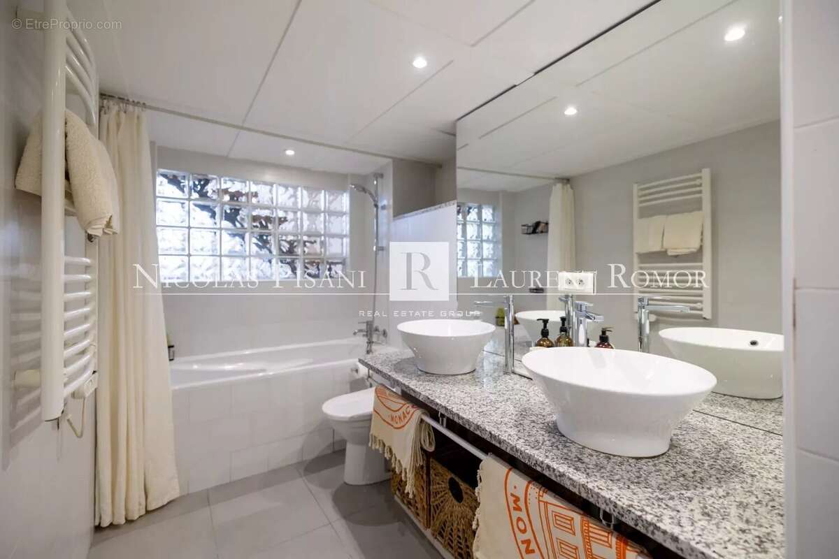 Appartement à VILLEFRANCHE-SUR-MER