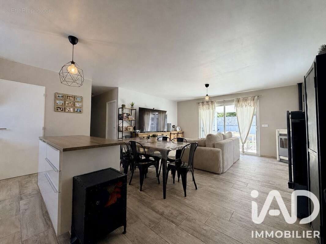 Photo 4 - Maison à FORCALQUEIRET