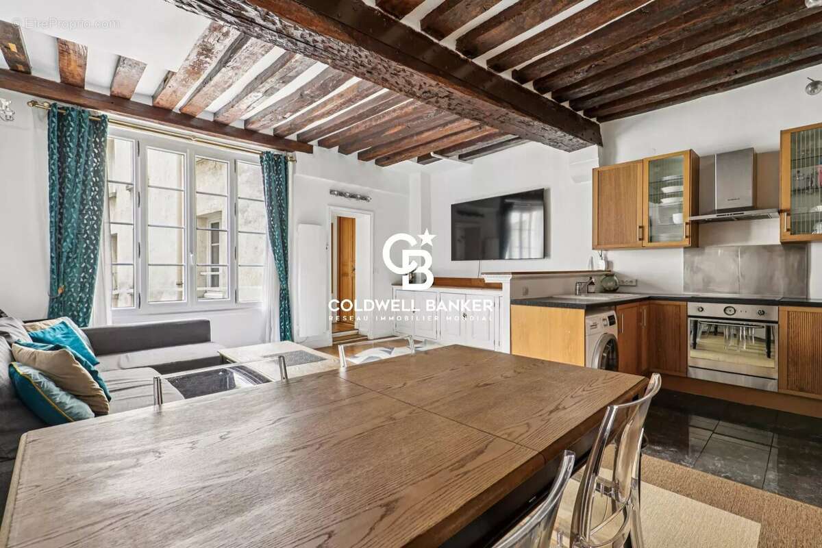 Appartement à PARIS-4E
