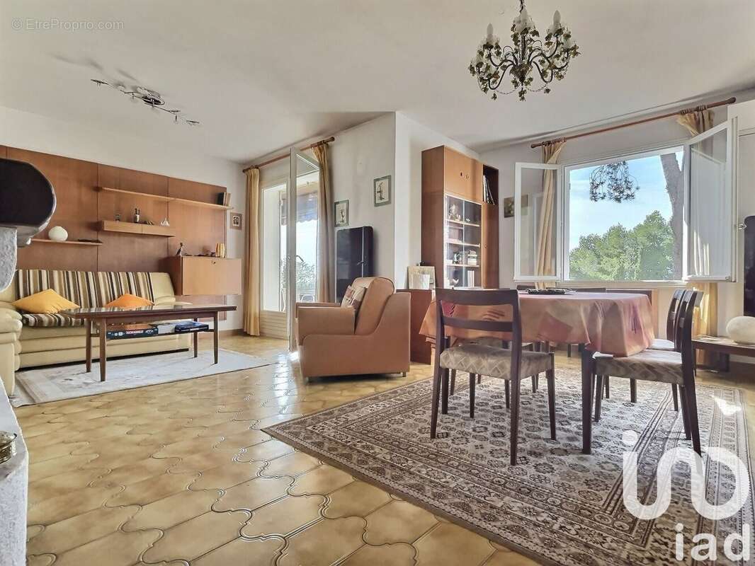 Photo 3 - Maison à CEYRESTE