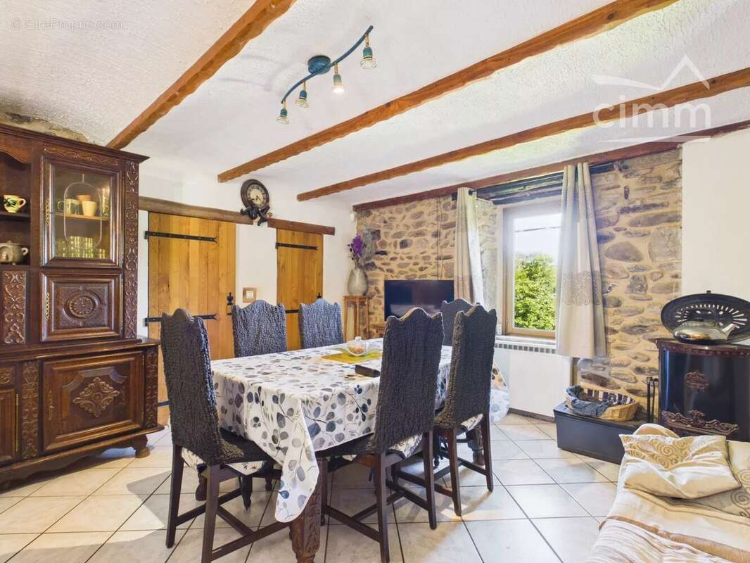 Appartement à GAGNIERES