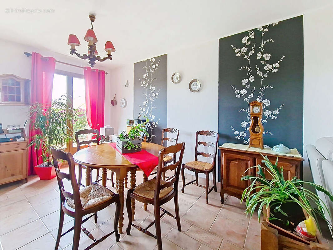 Maison à CLAVILLE