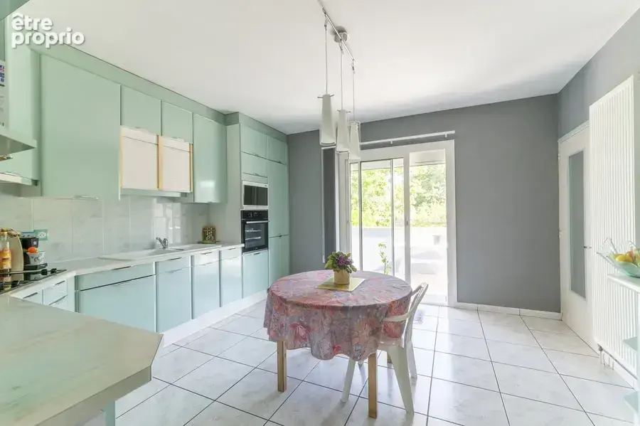 MONTAUBAN - Maison T4 de 110 m2 sur sous-sol complet sur terrain de 3 714 m2 avec piscine. - photo 9